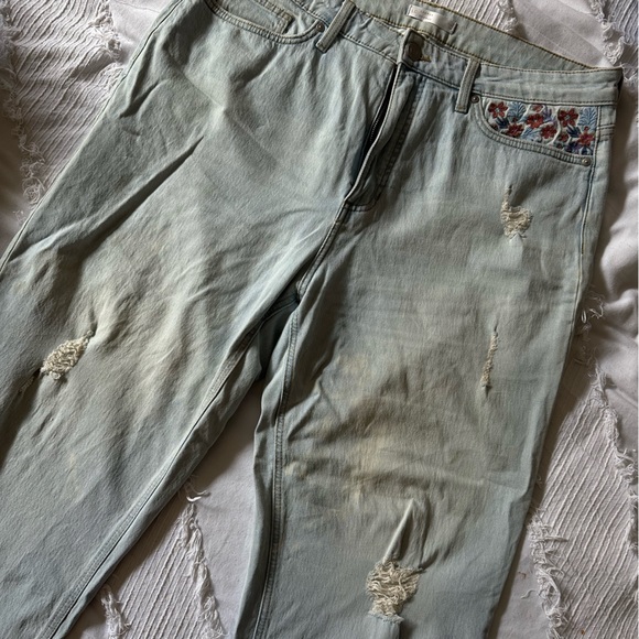 Embroidered Jeans - Picture 4 of 4